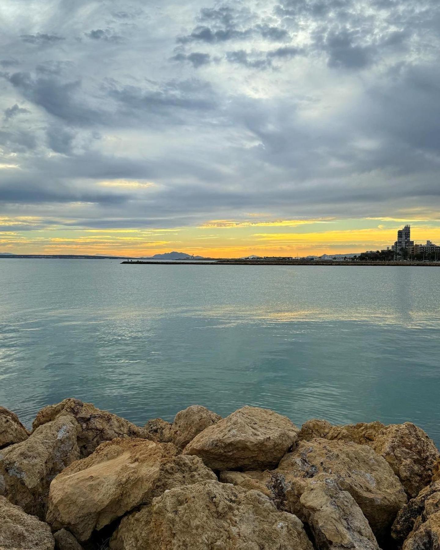 La Dolce Vita Santa Pola - Central & Cosy Beach Flat! ภายนอก รูปภาพ